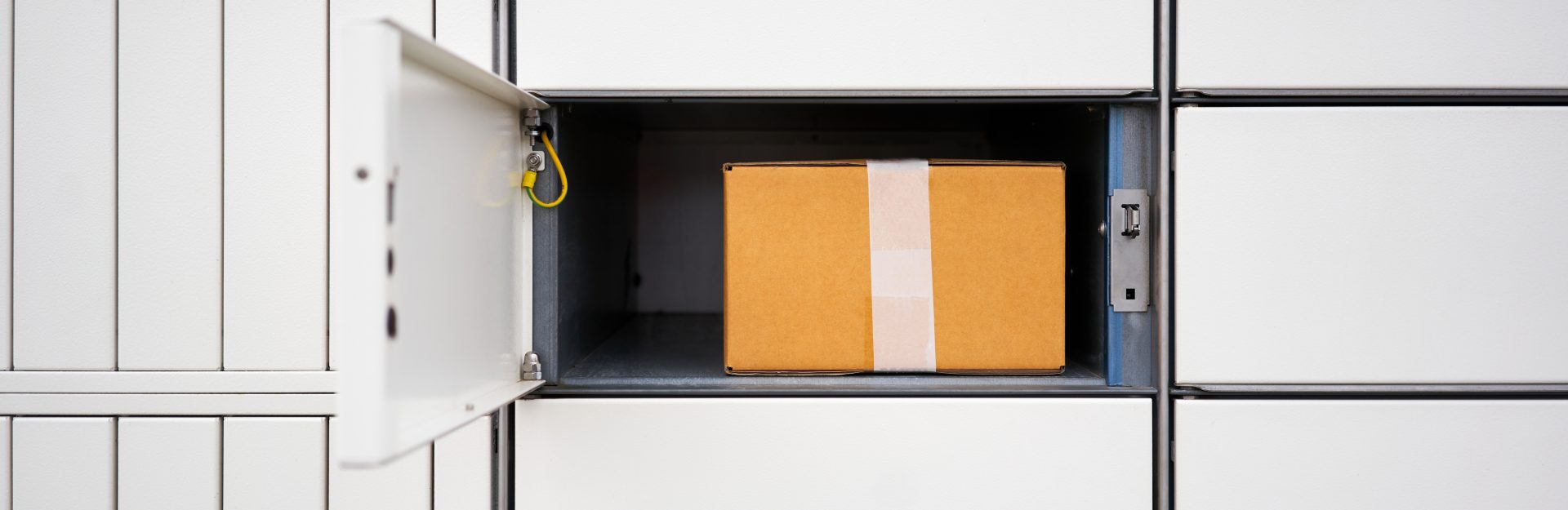 Parcel in Parcel box